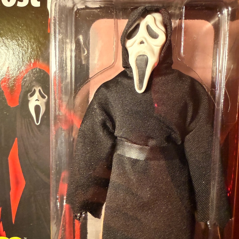 Ghost Face Figure - Picture 3 of 3
